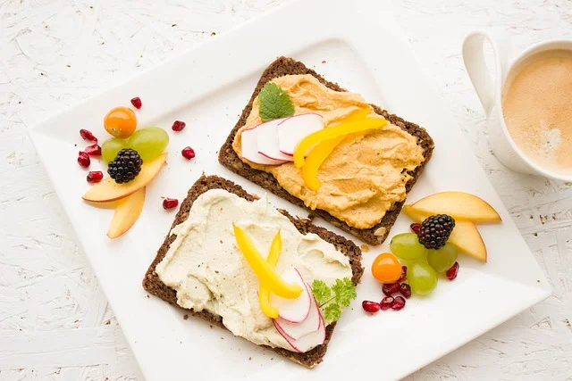 Discover nutritious and delicious breakfast ideas tailored specifically for pregnant women. Learn about the importance of a healthy breakfast during pregnancy and explore nutrient-rich recipes to support maternal and fetal health.