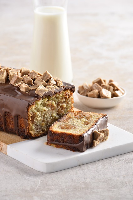 Indulge in the perfect combination of sweet and rich flavors with banana bread and chocolate. Discover delightful variations, from classic chocolate chip to decadent double chocolate, and learn how to bake the perfect loaf that will satisfy all your cravings.